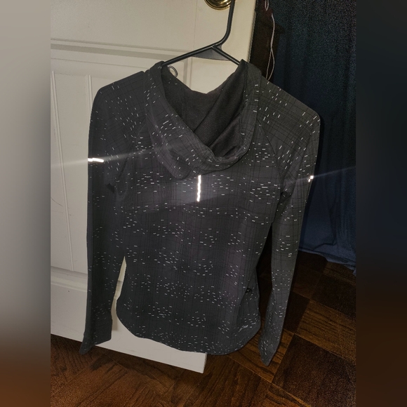 Grey Nike Running pullover - Picture 3 of 4